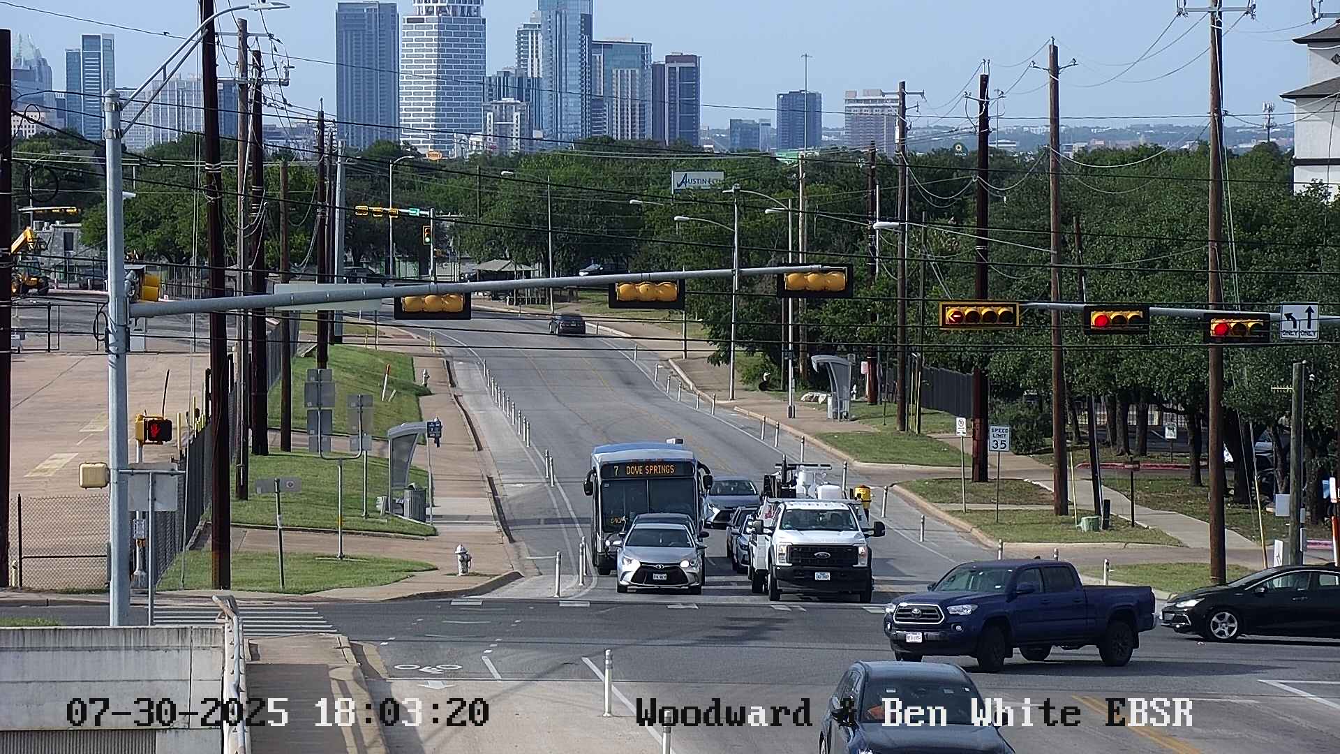 traffic cam image from https://cctv.austinmobility.io/image/186.jpg