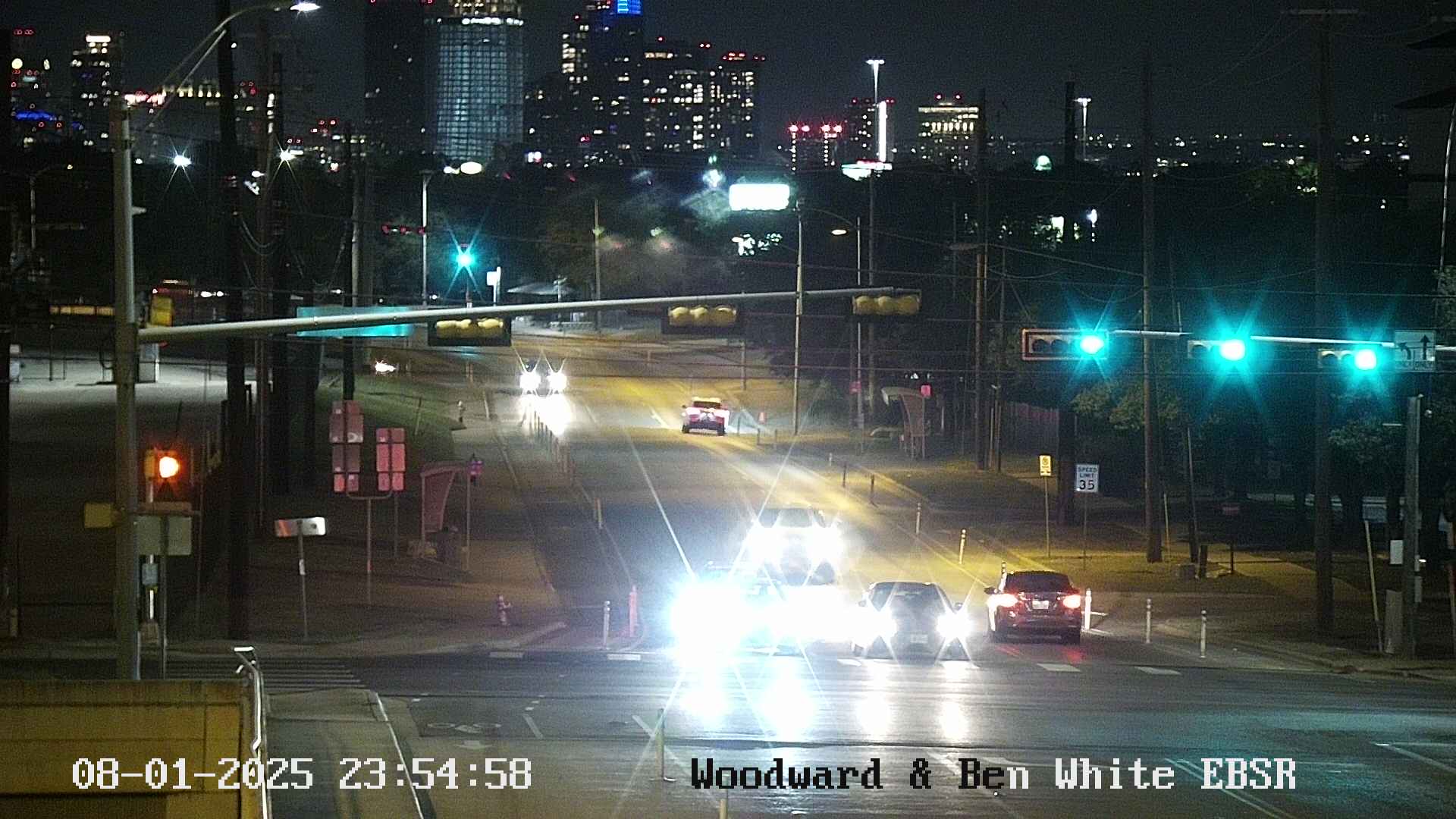 traffic cam image from https://cctv.austinmobility.io/image/186.jpg